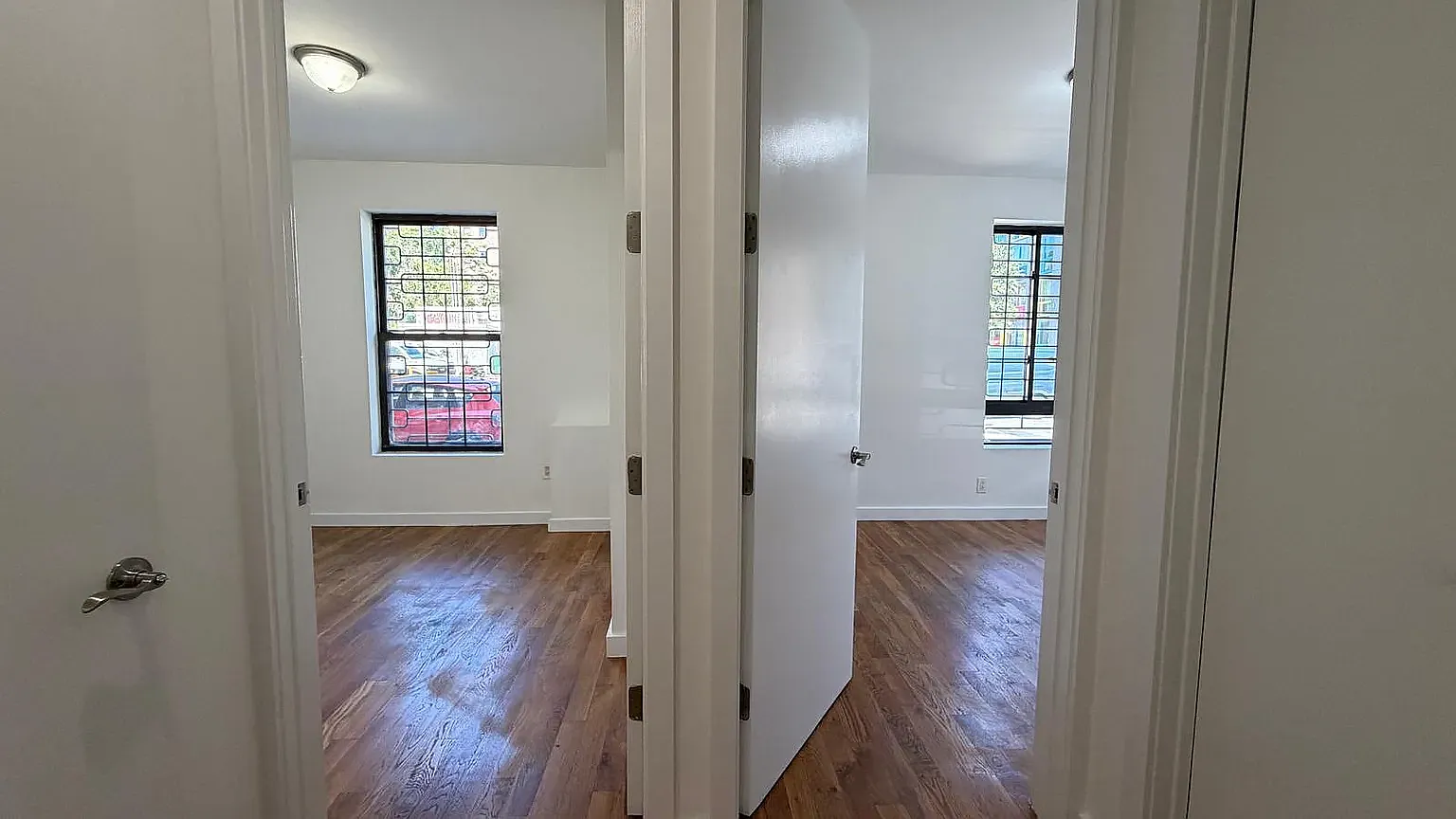 1082 De Kalb Avenue — Photo 3