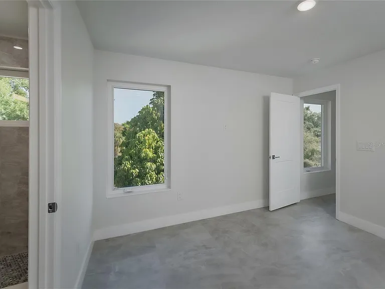 310 Hibiscus St #B — Photo 34