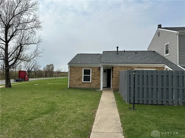5548 Nantucket Rd, Dayton, OH 45426