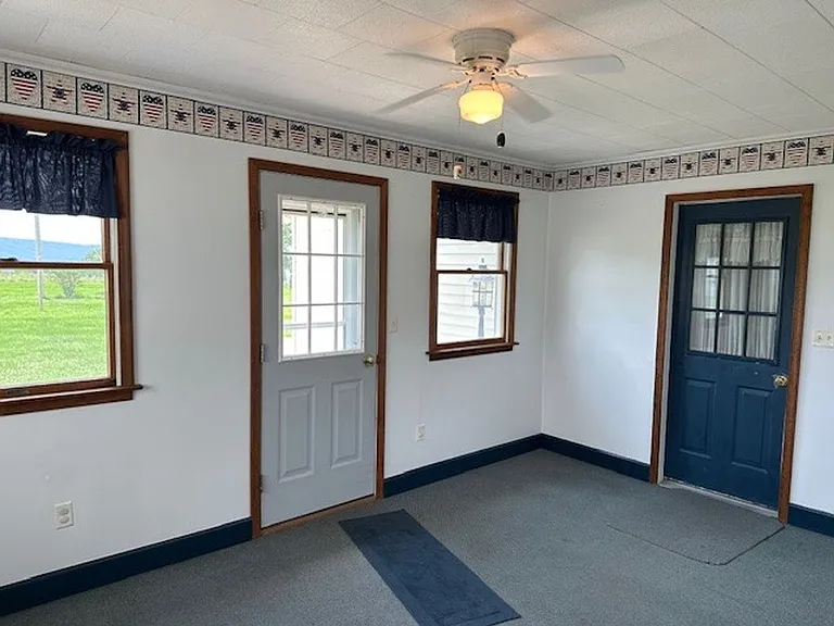 5404 State Route 25 — Photo 9