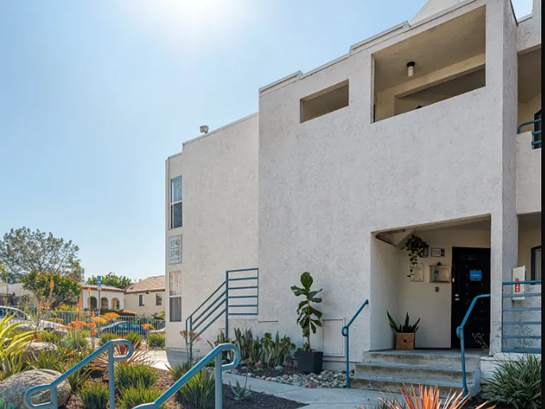 Available Apartment in North Park — Photo 3