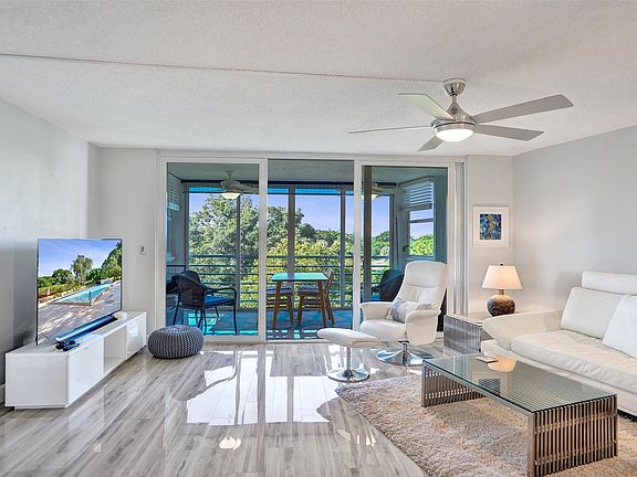 4th image of 535 Oaks Drive #506
