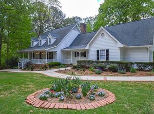 1630 Pucketts Dr, Lilburn, GA 30047