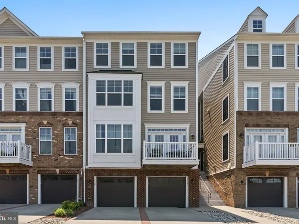 42189 Shorecrest Ter, Aldie, VA 20105