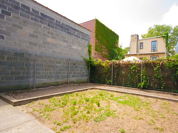 4th image of 666 Warwick St APT 1