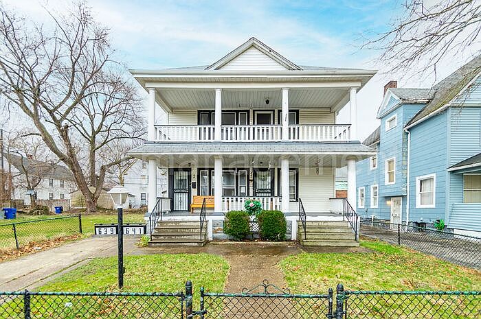 1st image of 639 E 117th St #641