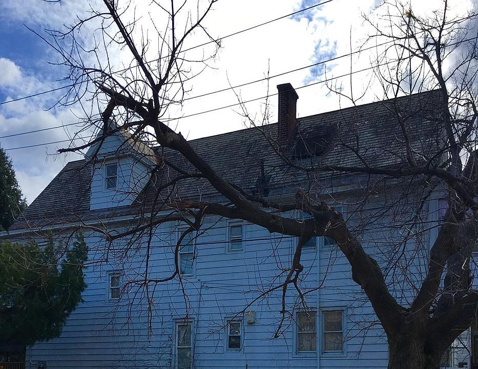 2nd image of 125 Delaware Ave