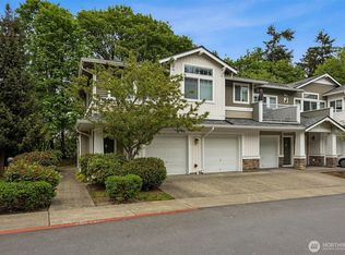 Viewcrest, SeaTac, WA 98198