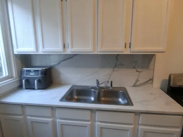 (undisclosed Address), Elmira, NY 14901