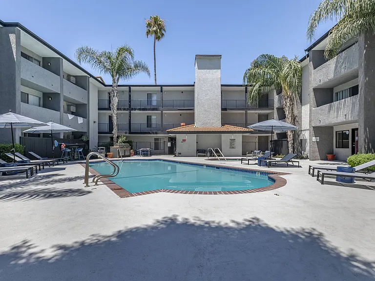Northview-Southview Apartment Homes — Photo 6
