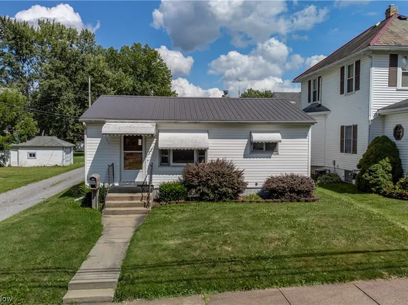 433 S 15th St, Sebring, OH 44672