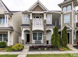 933 Branch Line Ln, Apex, NC 27502