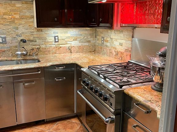 4th image of 4620 N Park Ave APT 109W