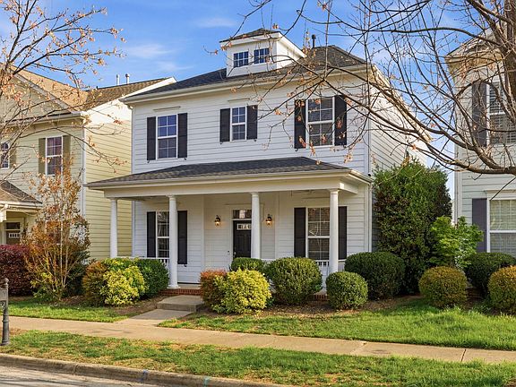 2nd image of 804 Historian St