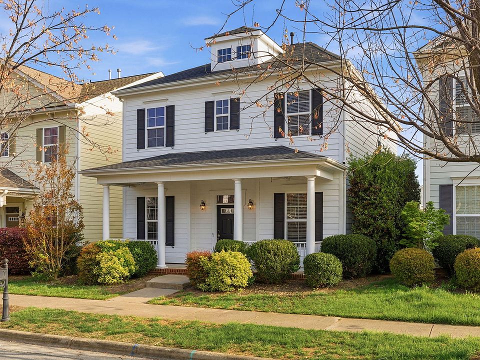 1st image of 804 Historian St