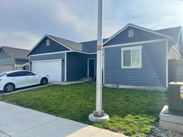 1621 Ayrshire St, Sunnyside, WA 98944