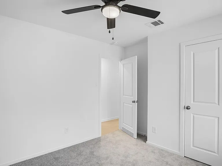 220 Laura Leigh Ln — Photo 19