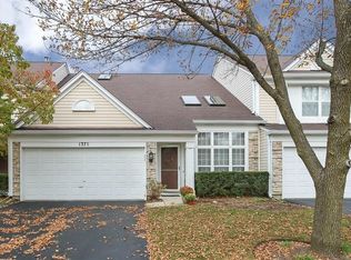 1370 Diamond Dr, Hoffman Estates, IL 60192