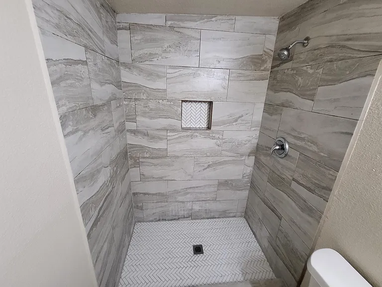 118 Esmeralda Dr #103 — Photo 8