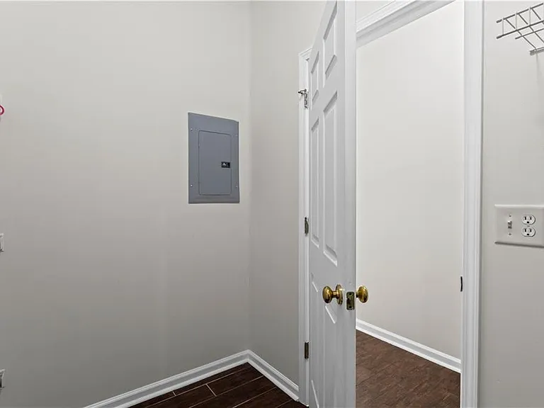 965 Dogwood Park Dr — Photo 34