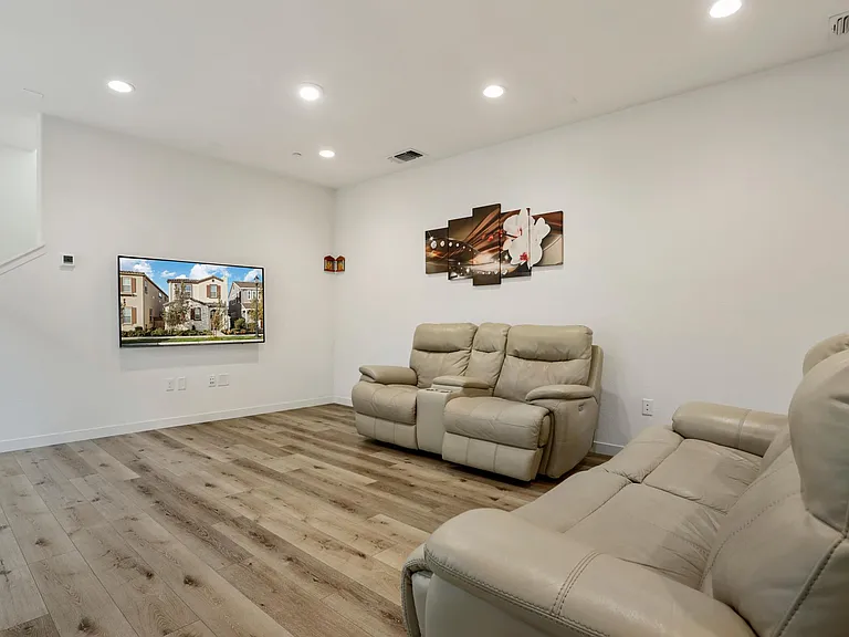125 E Ramsey Dr — Photo 6