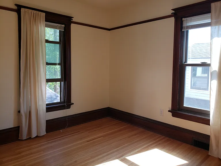 2125 E Washington Ave #2 — Photo 5