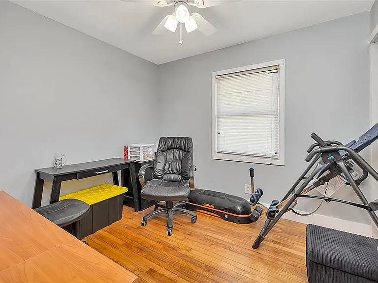 724 Lee St — Photo 17