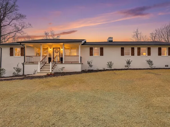 68 Hill Dr, Fincastle, VA 24090