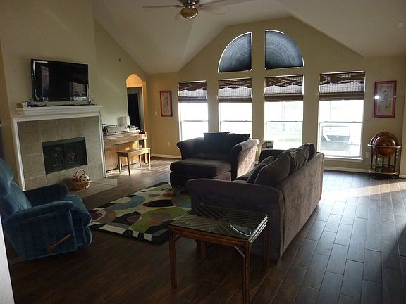 2nd image of 1107 Pigeon Forge Dr