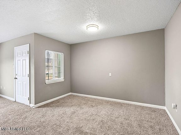 3rd image of 245 McDonnell Ave APT 228