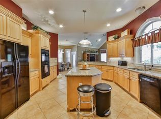 25306 Piney Bend Ct, Spring, TX 77389