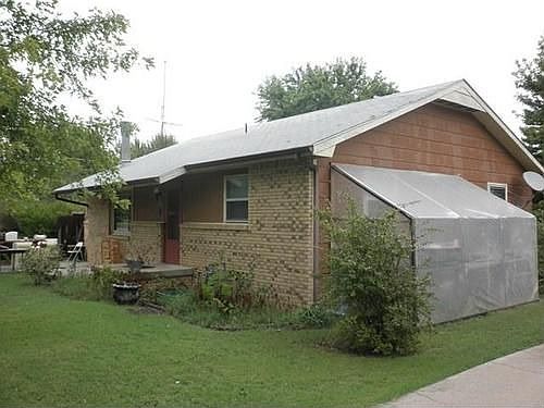 1st image of 526 N Iowa Ave
