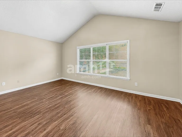 3450 Ridgefair Dr — Photo 9