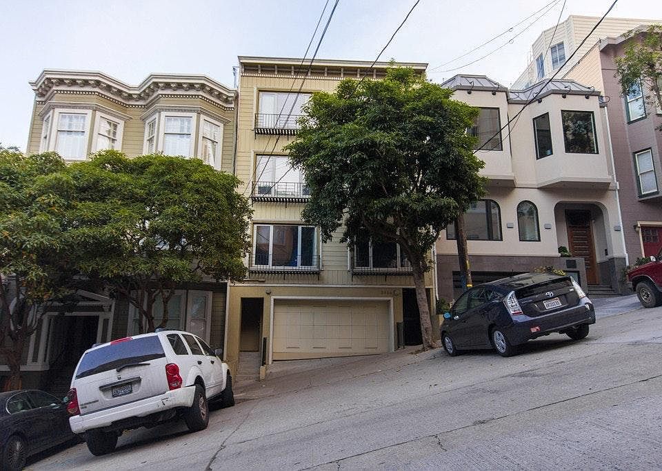 1st image of 2034 Leavenworth St APT 2