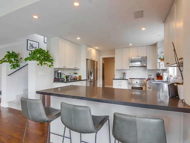1705 Freda Ln — Photo 21