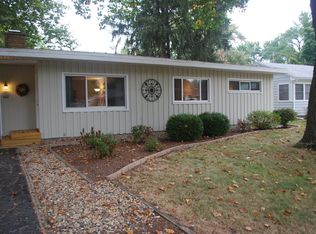 1612 Chevy Chase Dr, Champaign, IL 61821