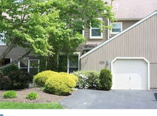 216 Wildflower Cir, Yardley, PA