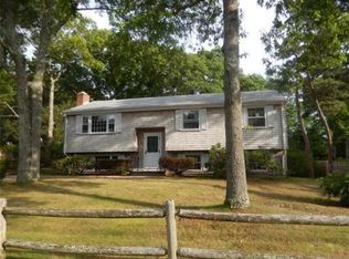 37 Meredith Dr, East Falmouth, MA 02536