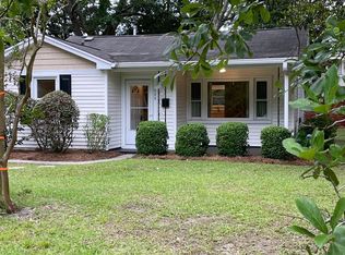 460 Magnolia Rd, Charleston, SC 29407