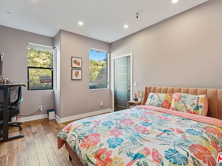 12911 Bluff Creek Dr — Photo 22