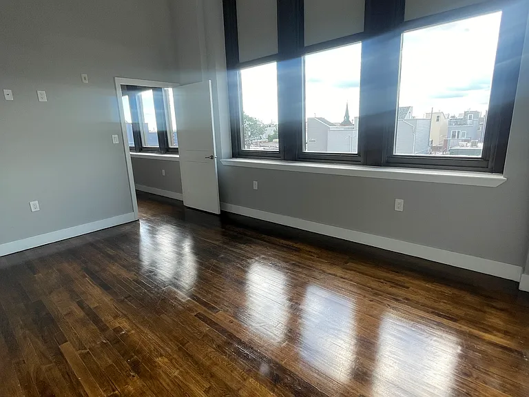 1507 S 17th St #306 — Photo 17