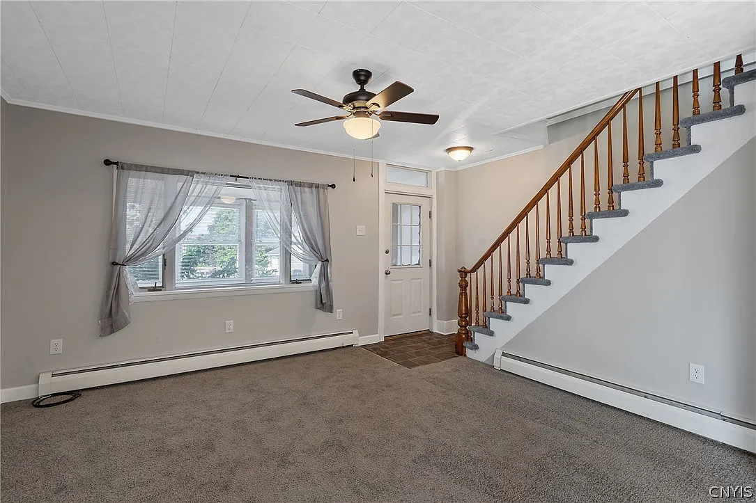 2 bed, 1.0 bath, 1105 sqft, $1,600 — Photo 4