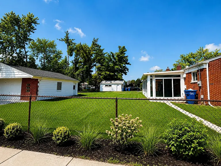 21307 Le Fever Ave — Photo 28