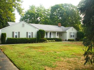 5 Stirrup Ln, Eatontown, NJ 07724