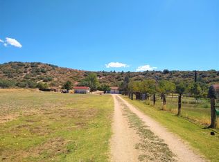 2525 S Peavine Rd, Skull Valley, AZ 86305