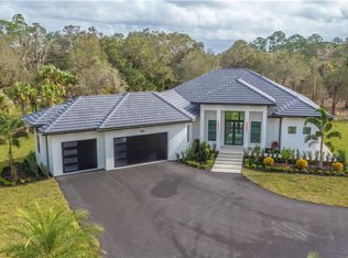 784 7th St NW, Naples, FL 34120