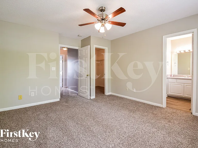 2451 Brianna Dr — Photo 9