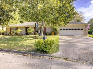 619 Holly Ridge Dr, Vicksburg, MS 39180