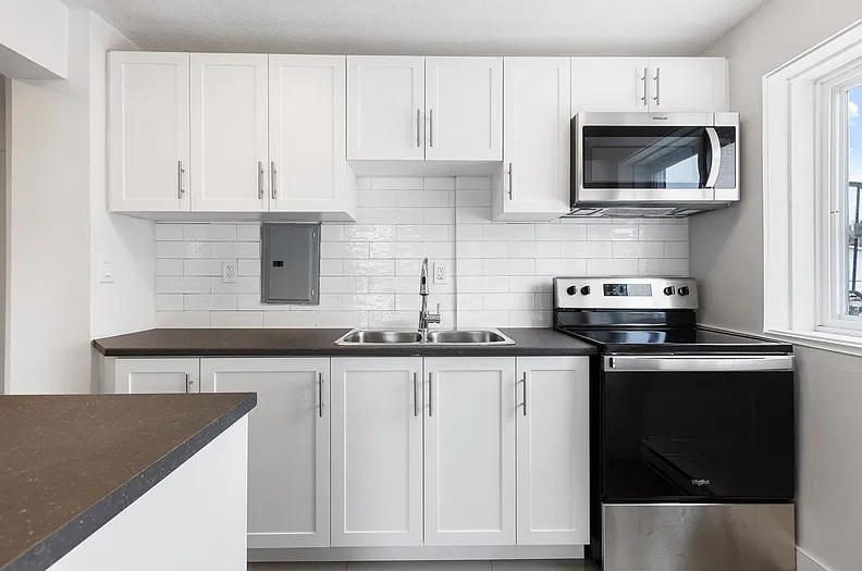 109 Doane Street — Photo 3