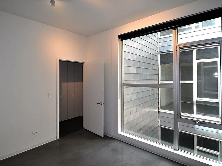 Wicker Park Lofts- 1515 W. Haddon Ave — Photo 23